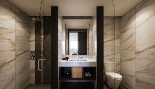 Two-Floor Serenity King Suite with Balcony and Forest View