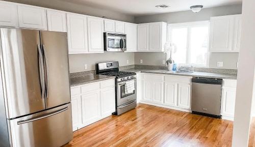 Three-Bedroom Standard Apartment