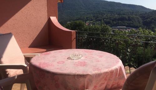 Apartment - Split Level
