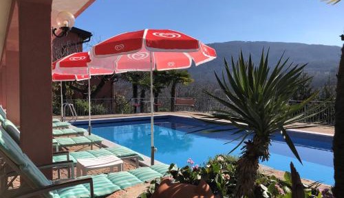 Double or Twin Room with Mountain View