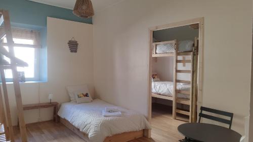 Mixed Dormitory Room