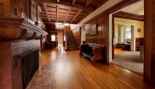 Historic Mansion with Lakeview