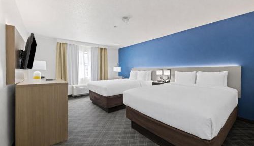 Standard Queen Room with Two Queen Beds
