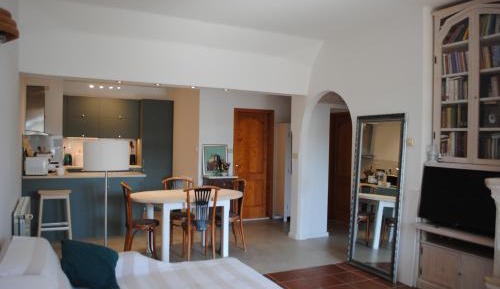 Two-Bedroom Deluxe Apartment