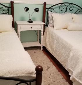 Double Room with Shared Bathroom