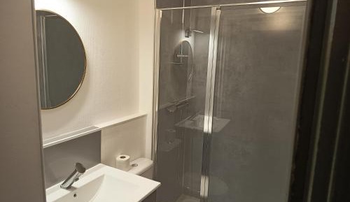 Triple Room with Private Bathroom