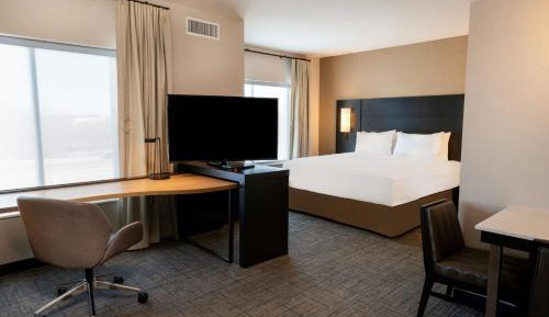 King Studio Suite with Sofa Bed - Hearing Accessible