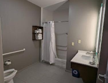 King Room with Roll-In Shower - Disability Access