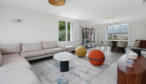 Four-Bedroom Deluxe Home - Oceanfront