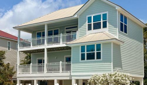 Three-Bedroom Vacation Home 