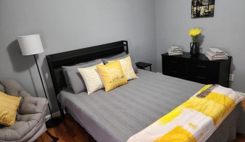 Queen Room with Shared Bathroom