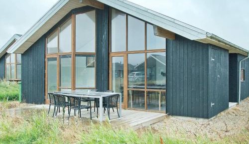 Three-Bedroom Vacation Home 