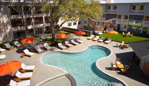 King Room with Pool View