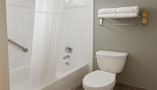 King Room with Spa Bath - Non-Smoking