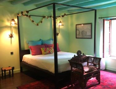 Queen Room with Garden View