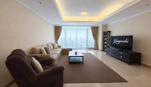 Apartment with City View