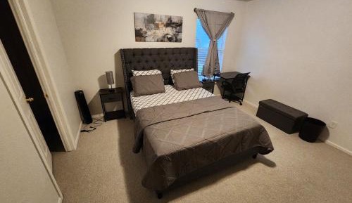 Queen Room with Shared Bathroom