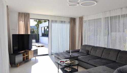 Four-Bedroom Vacation Home