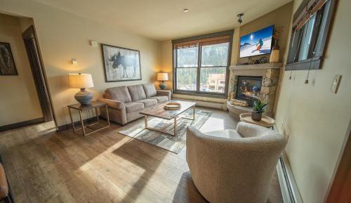 Two-Bedroom Deluxe Apartment