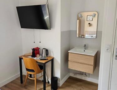 Double Room with Private External Bathroom
