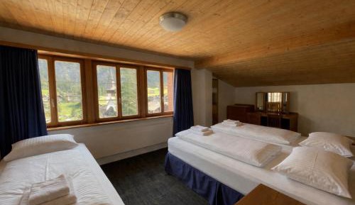 Triple Room with Mountain View