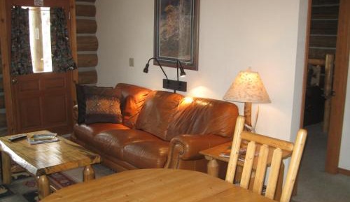 Deluxe Two-Bedroom Cottage - Ponderosa