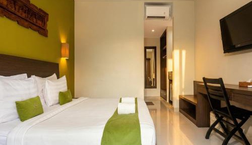Deluxe Room with Pool View
