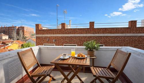 Two-Bedroom Apartment with Balcony and Terrace