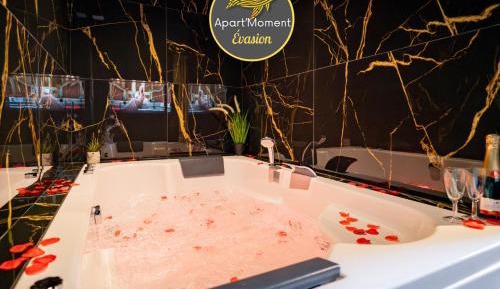 One-Bedroom Apartment with Spa Bath