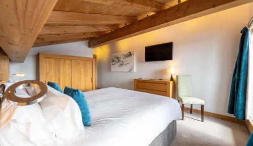 Triple Room with Mountain View