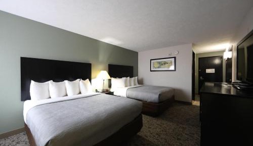 Queen Room with Two Queen Beds - Non-Smoking