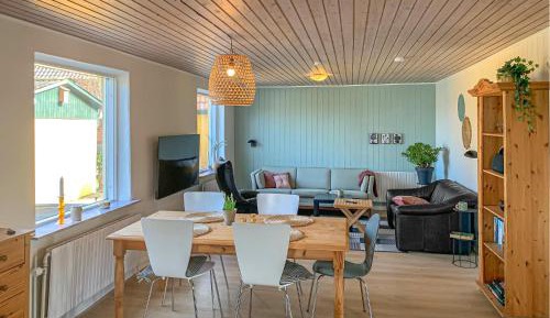 Three-Bedroom Townhouse