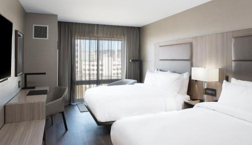 Double Queen Room