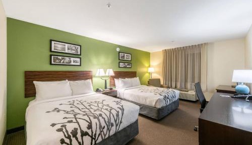 Queen Room with Two Queen Beds - Non-Smoking
