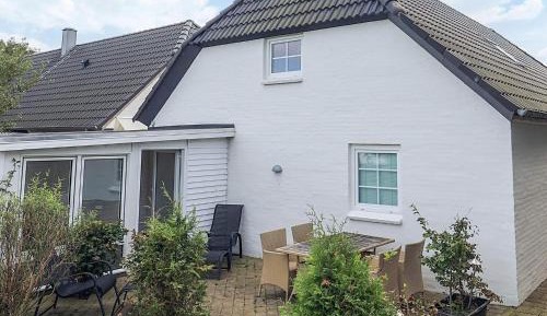 Two-Bedroom Holiday Home