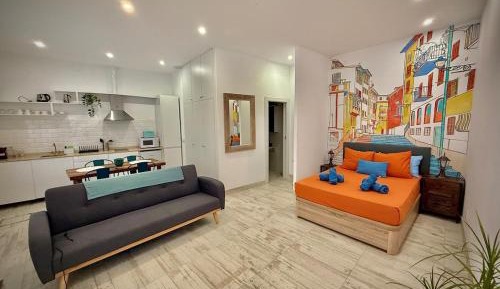 One-Bedroom Apartment