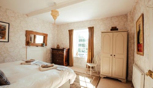 Double or Twin Room with Bathroom