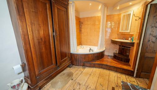 Double or Twin Room with Private Bathroom