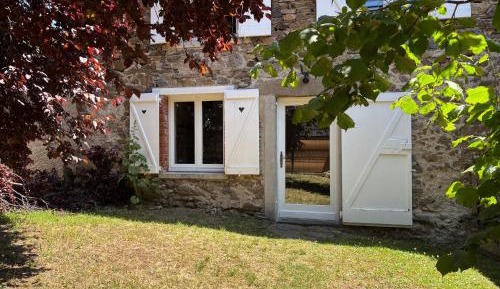 Holiday Home (4 Adults)