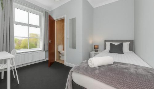 Standard Single Room with Shower