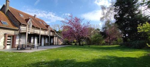Cottage with Garden View
