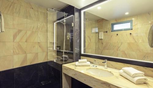 Superior Double Room with Balcony and Garden View