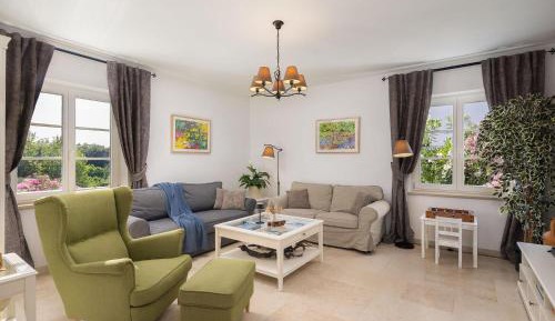 Three-Bedroom Vacation Home 