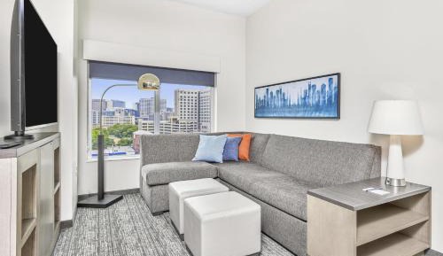 King Studio Suite with Kitchen and Sofa Bed