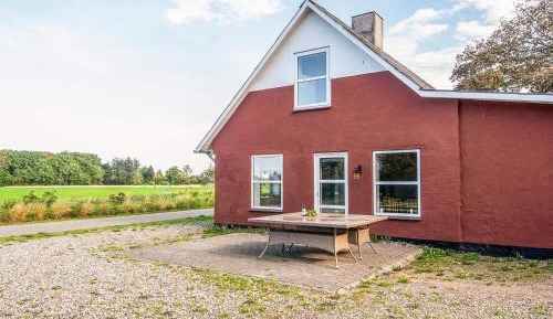 Six-Bedroom Holiday Home