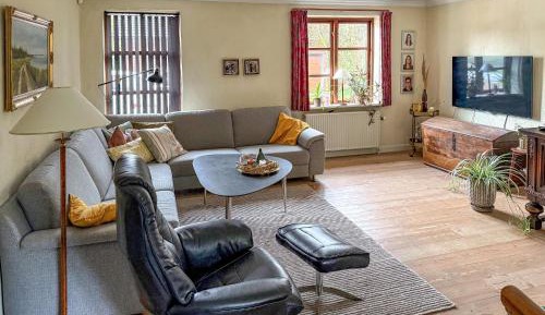 Six-Bedroom Holiday Home