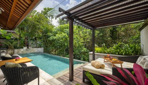 Spacious One-Bedroom Villa with Private Pool, Bathtub, Garden View and Free Welcome Fruit