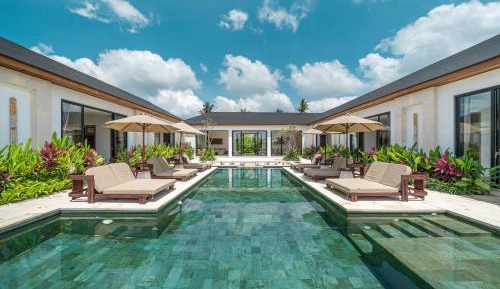 Villa with Private Pool