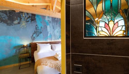 King Room with Pool View