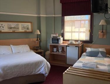 Triple Room with Private Bathroom